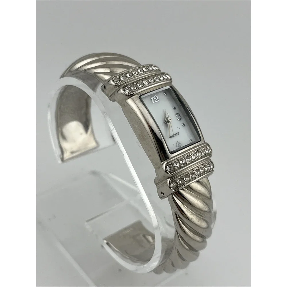 Women's Bangle Band Quartz‎ Silver Watch MOP Dial 20mm Case- New Battery